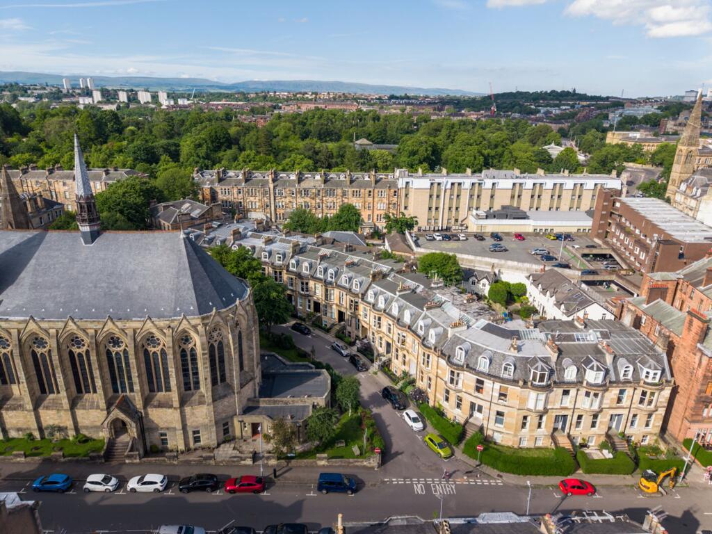 Main image of property: 11 Grosvenor Crescent, Dowanhill, G12