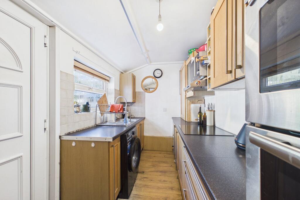House in Leeds, Gipton - View 3