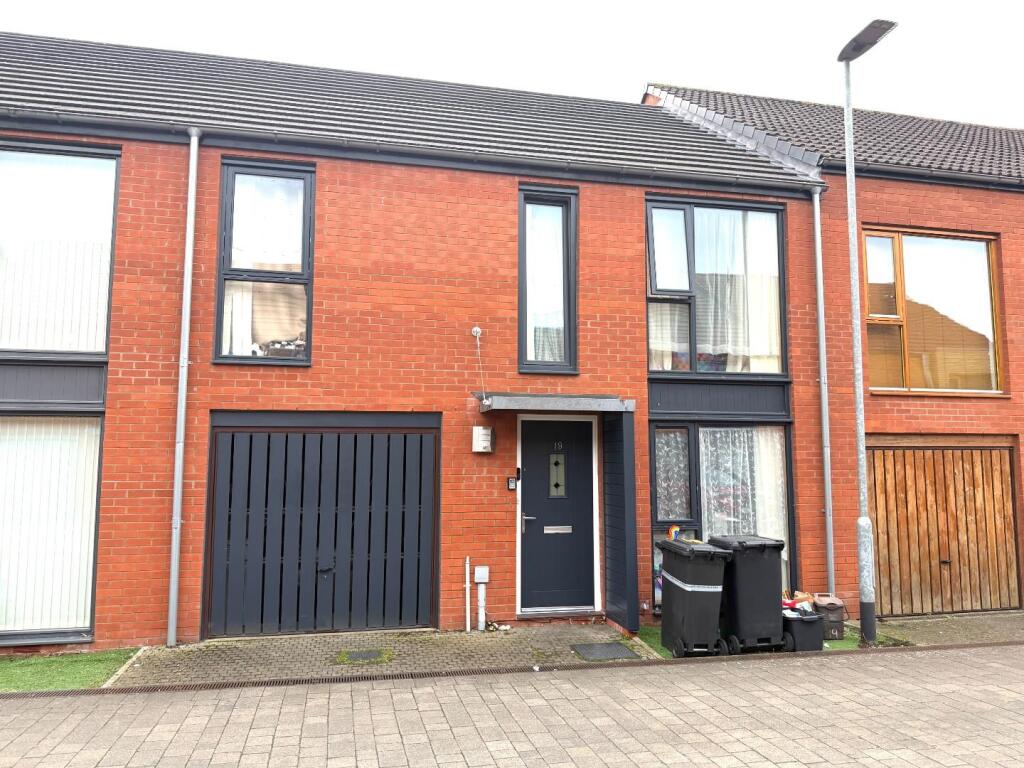 Main image of property: Moccasin Way, Street