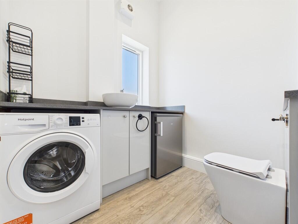 House in Stoke-on-Trent - More