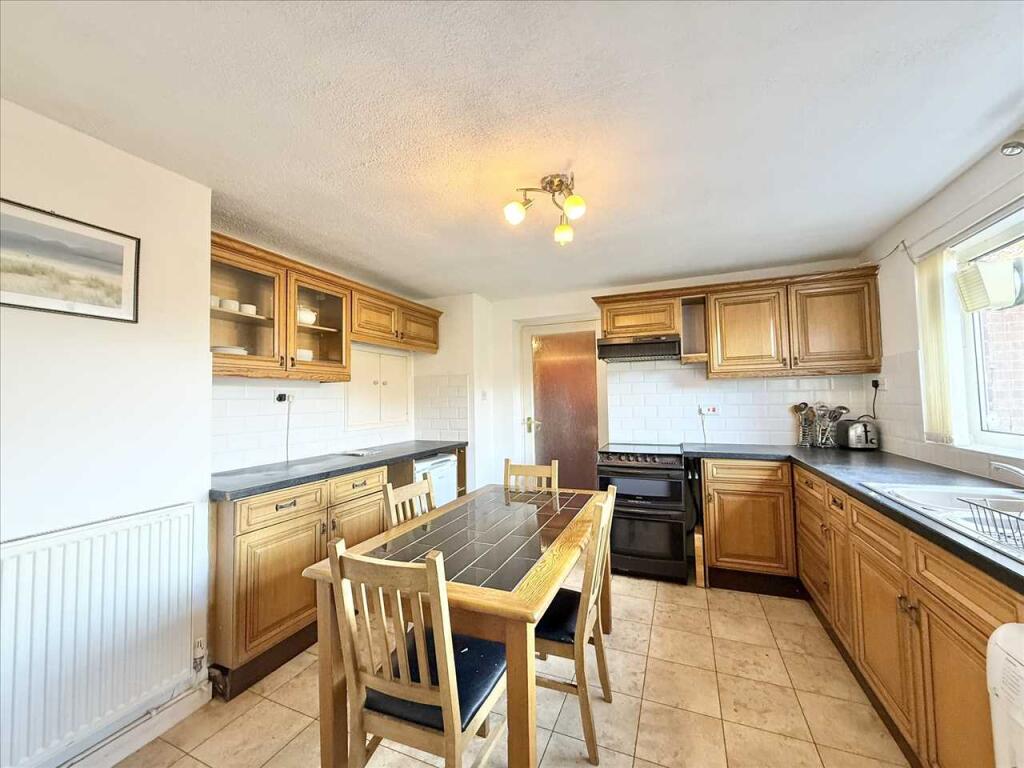 Stella Avenue, Tollerton, Nottingham photo 4