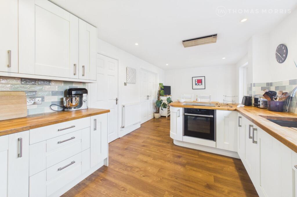 House in St Neots - View 3