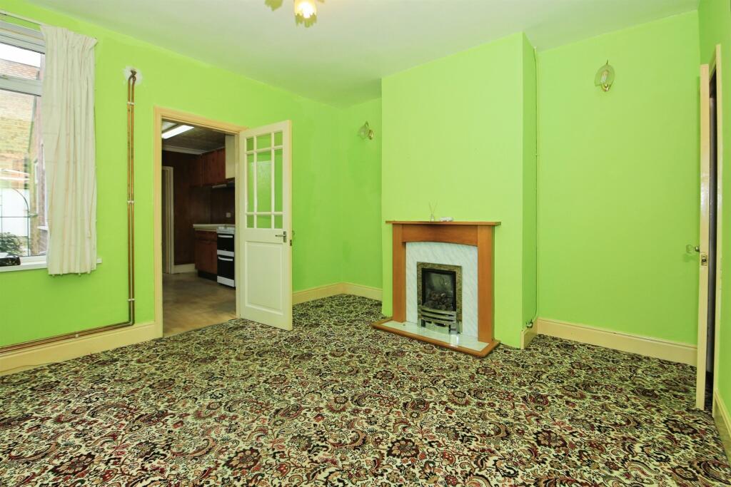 House in Peterborough, West Town - View 4