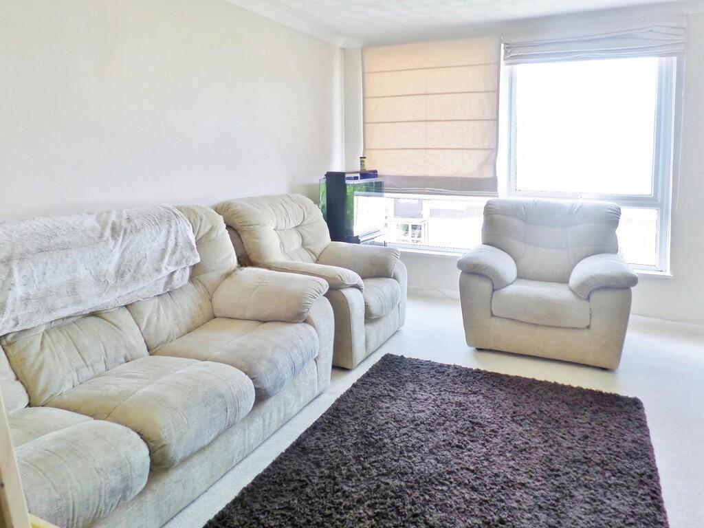 18, East Court, Goldington Green  photo 2