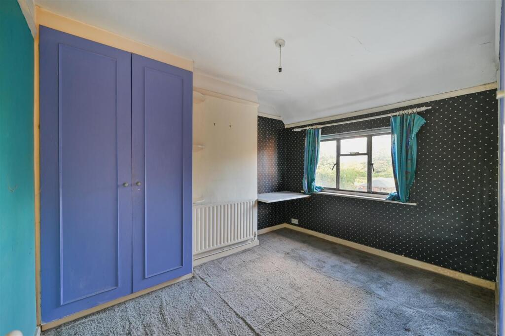 House in Sonning, Wokingham - More