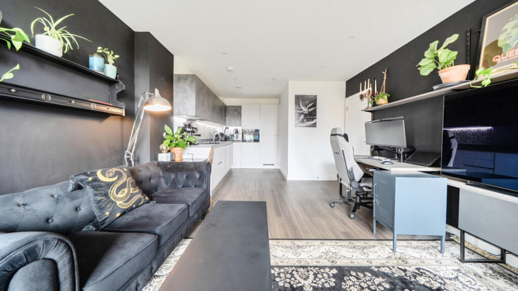 Apartment in London - More