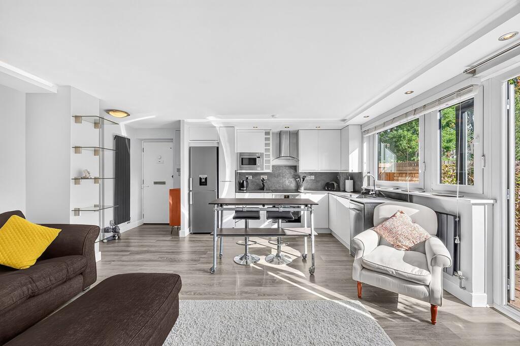 Apartment in London - View 4