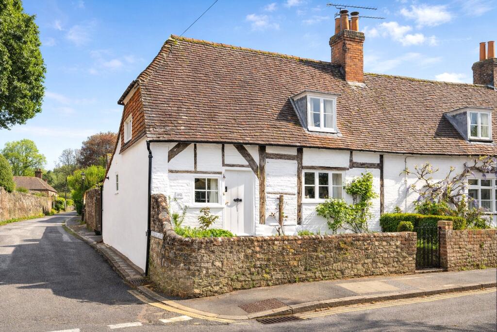 Main image of property: London Road, Holybourne, Alton, Hampshire, GU34