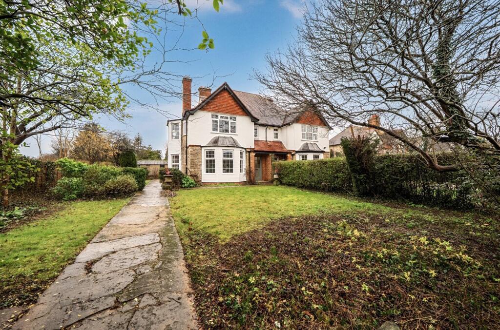 Main image of property: Woodstock Road, Witney, Oxfordshire