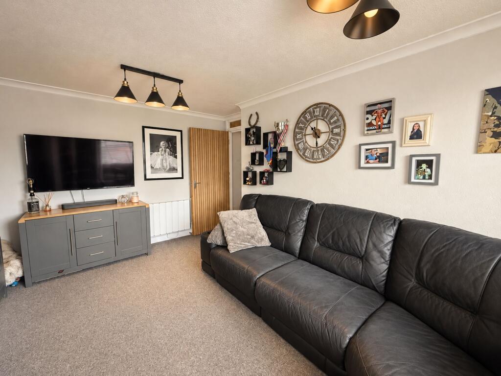 Apartment in Taunton, Firepool - View 5