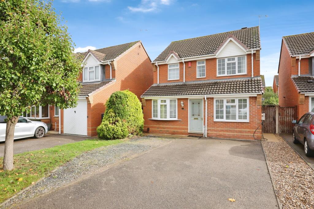 4-bed detached on Cordelia Green, Heathcote, Warwick, £475,000
