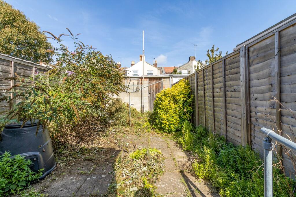 House in Portsmouth - View 5