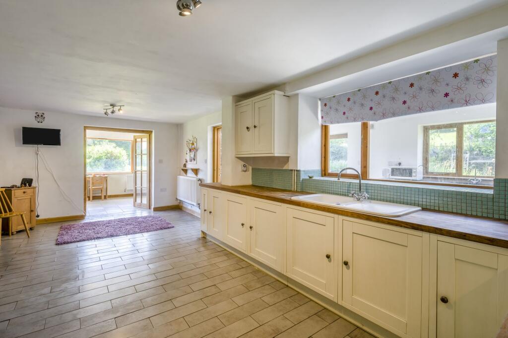Manmoel, Blackwood, NP12 - View 4