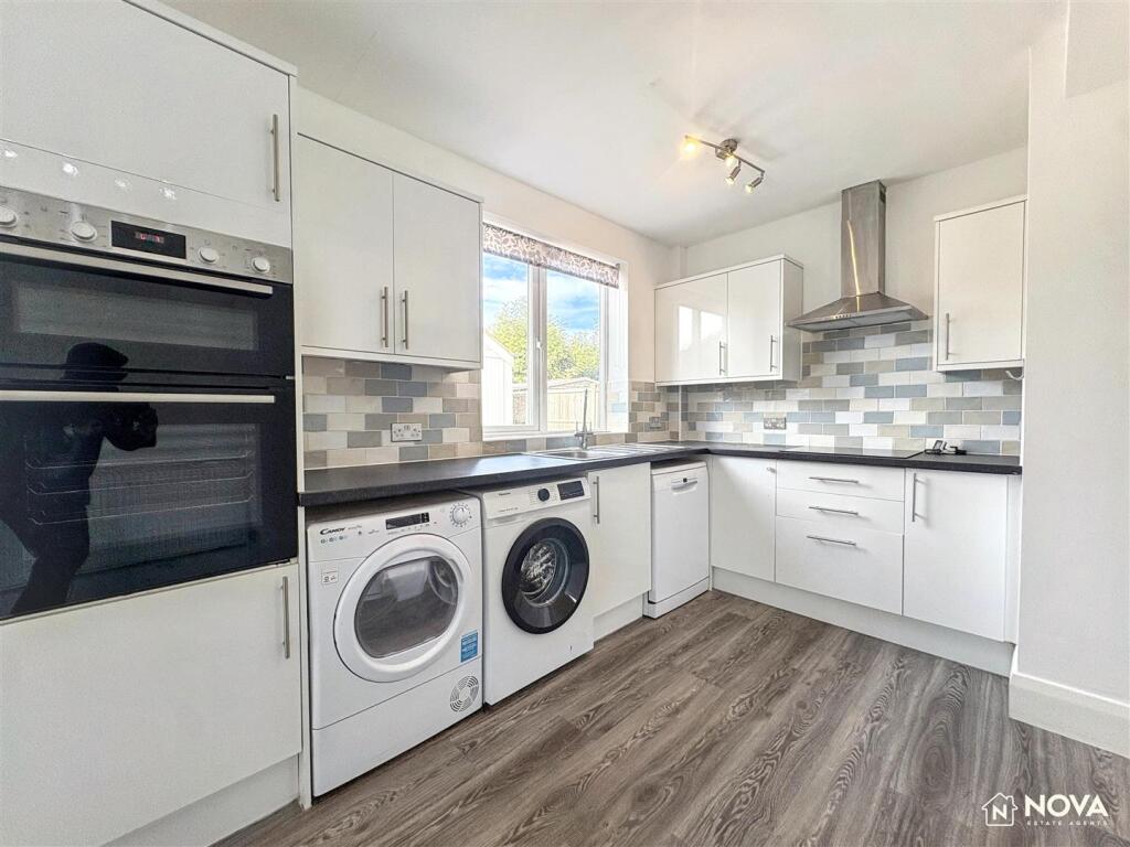 House in Luton - More