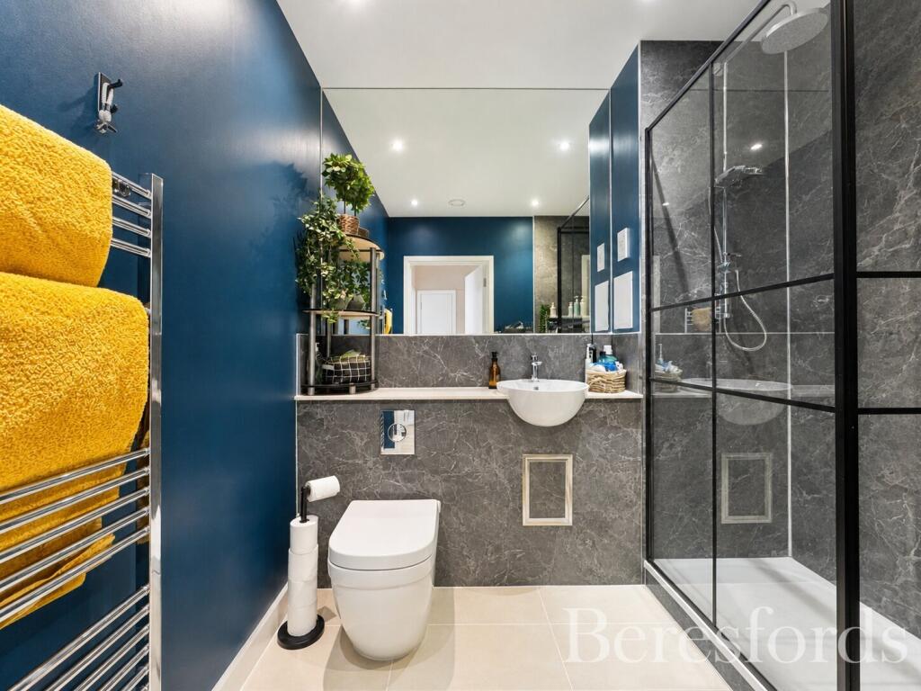 Apartment in Romford, Harold Wood - More
