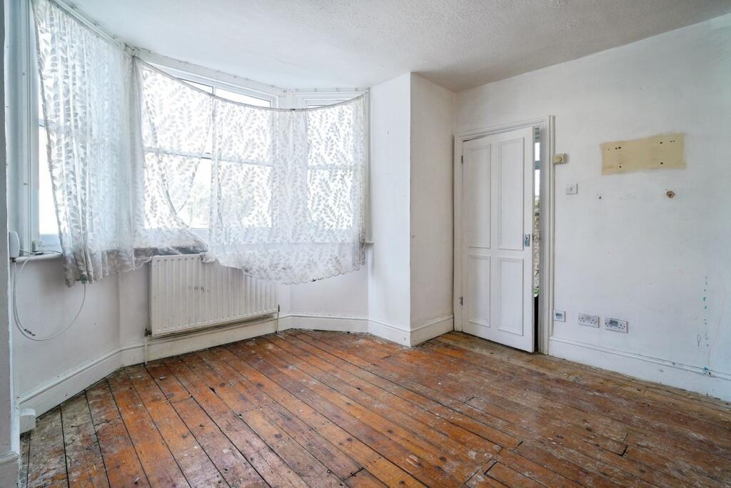 Apartment in London - View 3