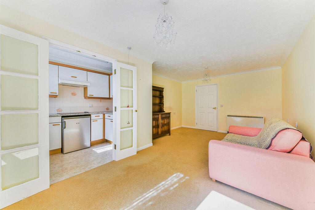 Warham Road, South Croydon photo 3