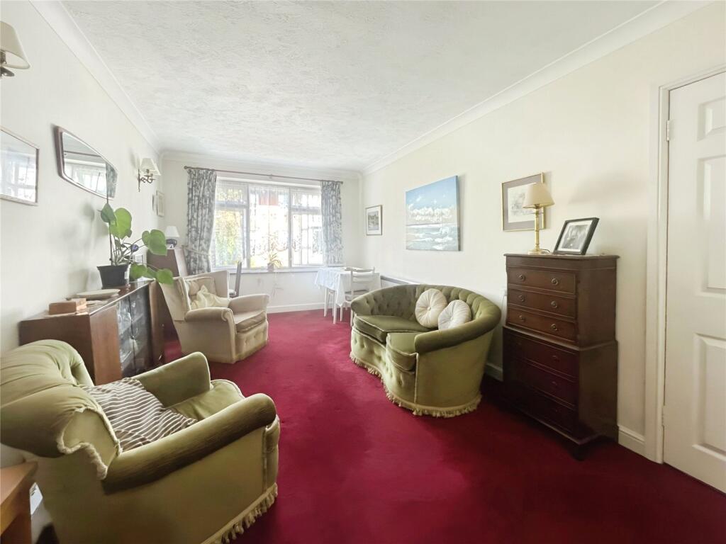 Apartment in Tonbridge - View 2