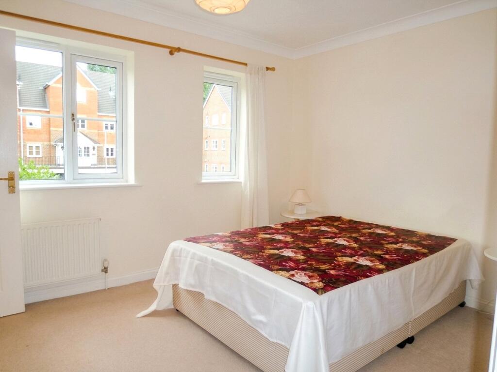 Apartment in Reading - View 5