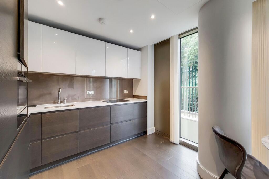 Apartment in London, Royal Borough of Kensington and Chelsea - View 4