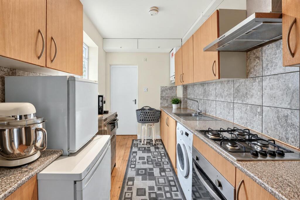 House in London - View 4