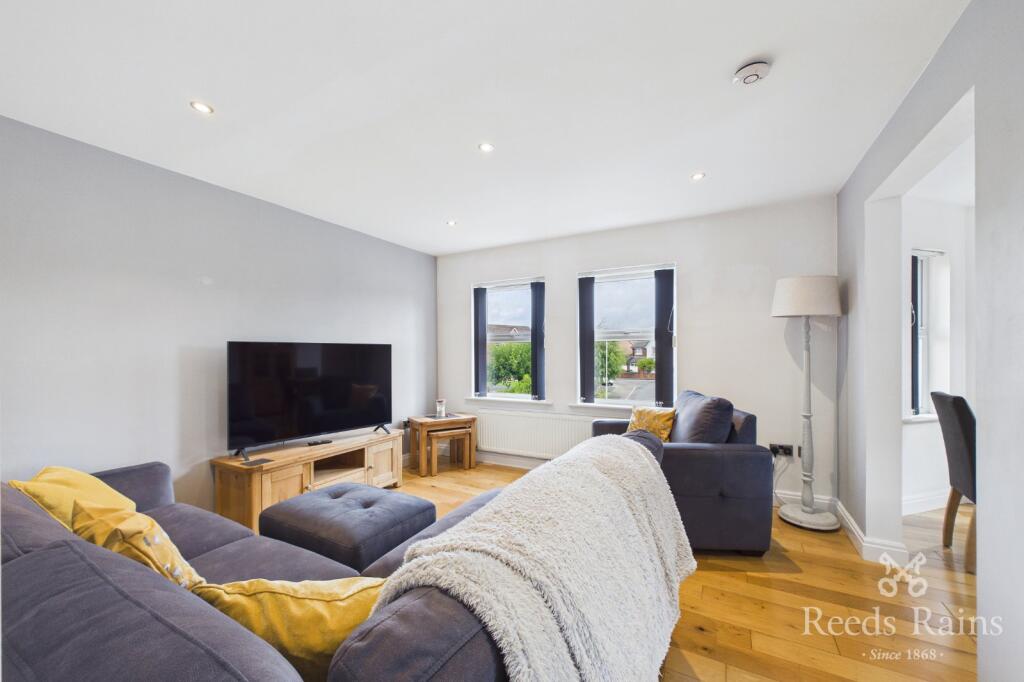 Apartment in Preston, Walton Park, Lostock Hall - View 2