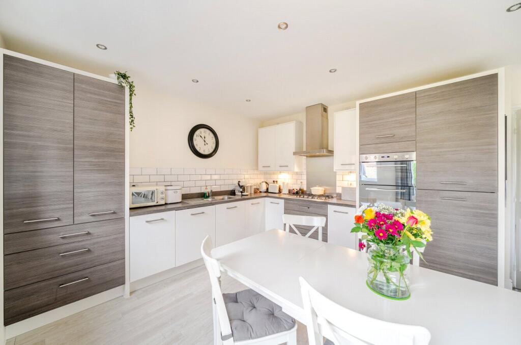 Ashcombe Close, Coate, Swindon, SN3 photo 3