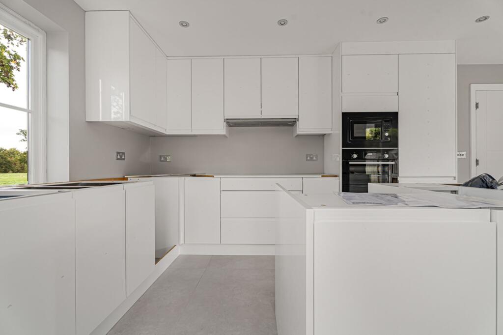 House in Stevenage - View 5