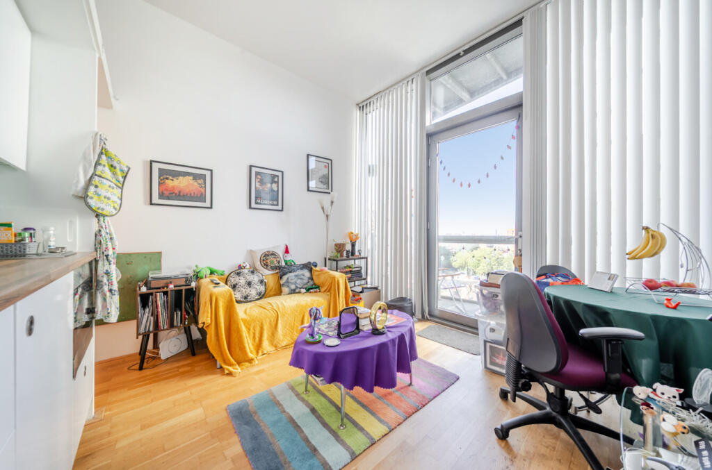 Apartment in Manchester - More