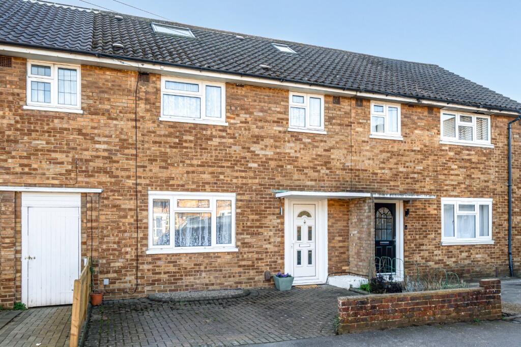 Main image of property: Catherine Close, Byfleet, West Byfleet, KT14