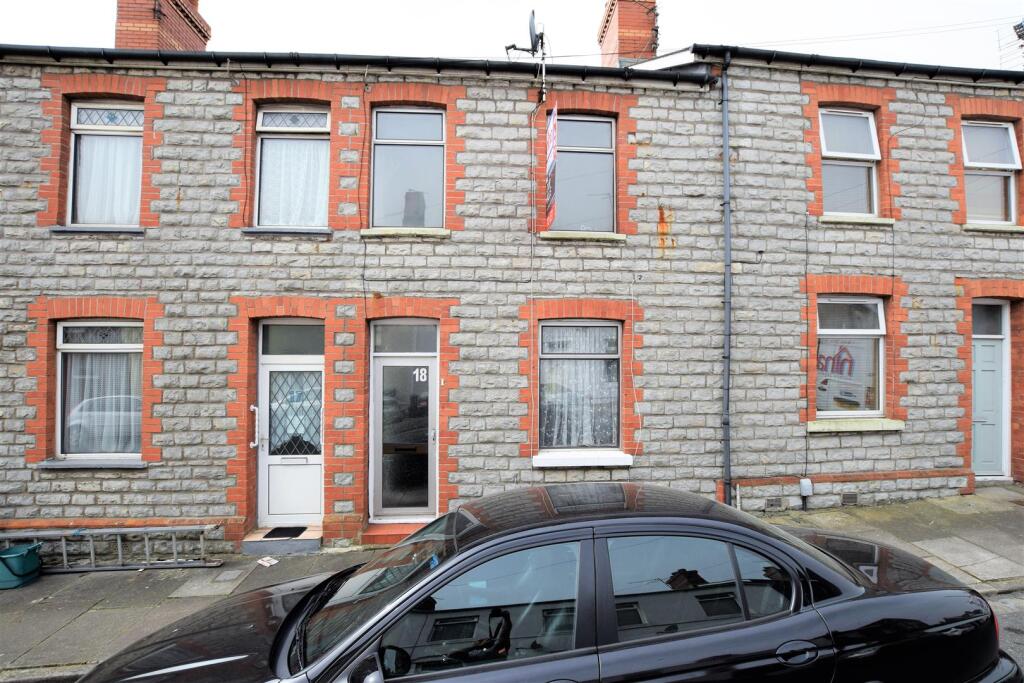 3-bed terraced on Jenner Street, Barry, £118,000
