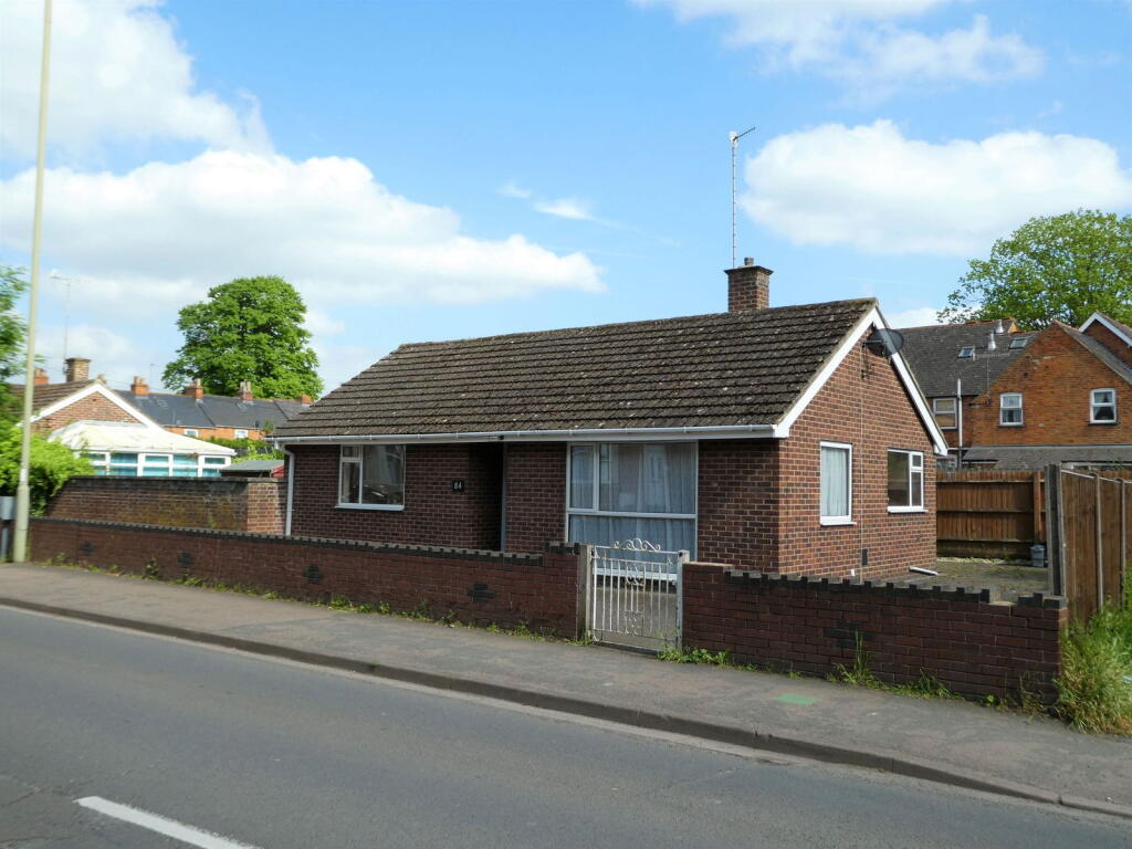 Main image of property: Middleton Road, Banbury