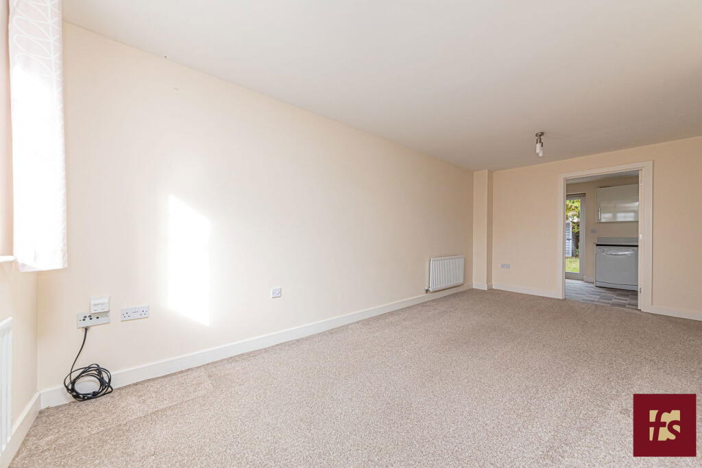 Carina Drive, Wokingham, RG40 1EF photo 4
