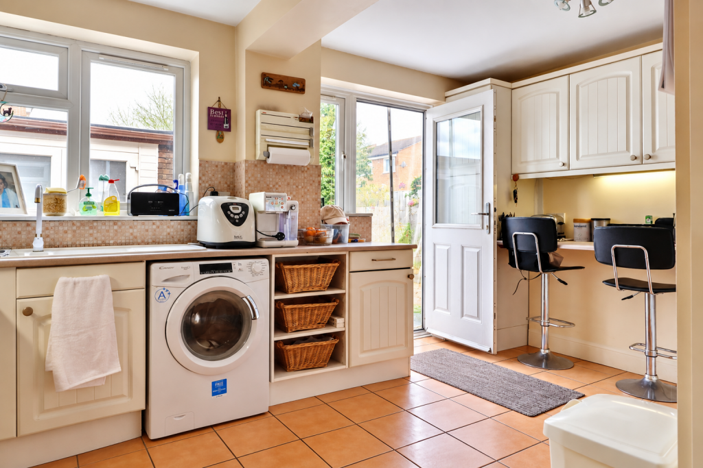Dovebridge Close, Sutton Coldfield, B76 2UH photo 4
