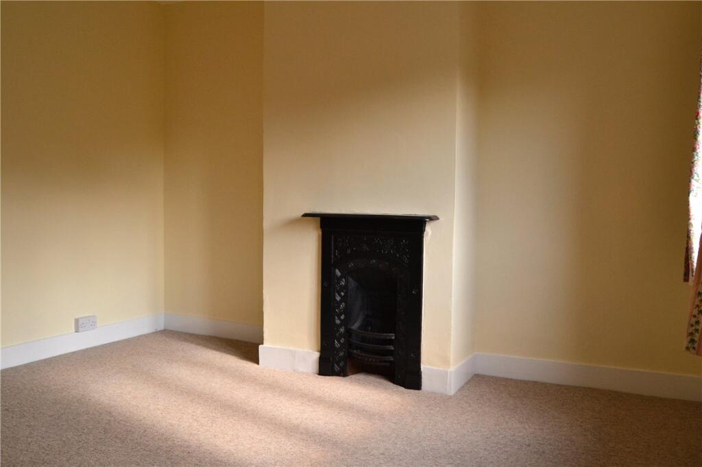 Burgess Farm Cottages, Woodlands St. Mary, Hungerford, Berkshire, RG17 - View 5