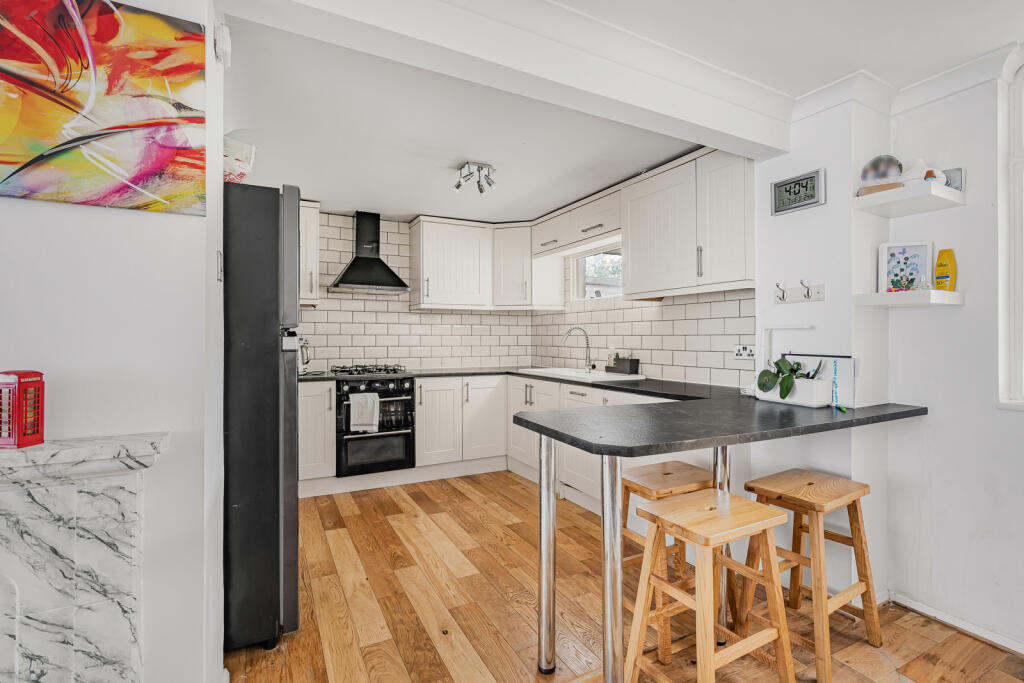 Portsmouth Road, Cobham, Surrey, KT11 - View 4