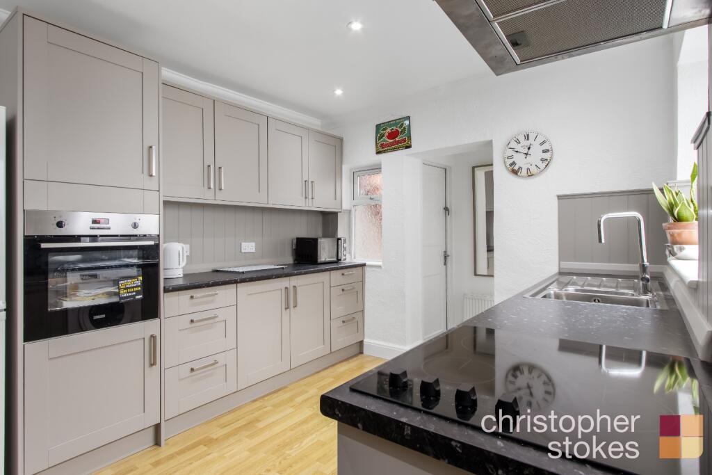 Apartment in Broxbourne, Cheshunt - View 4