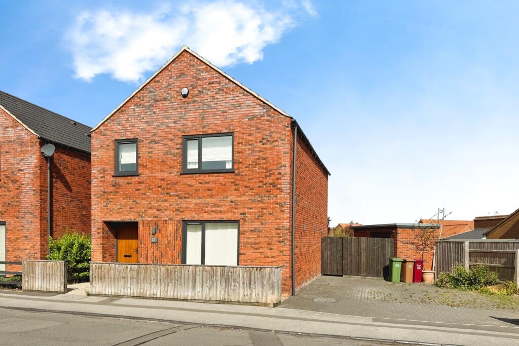 Marsh Lane, Barton-Upon-Humber, DN18 5HF photo 3