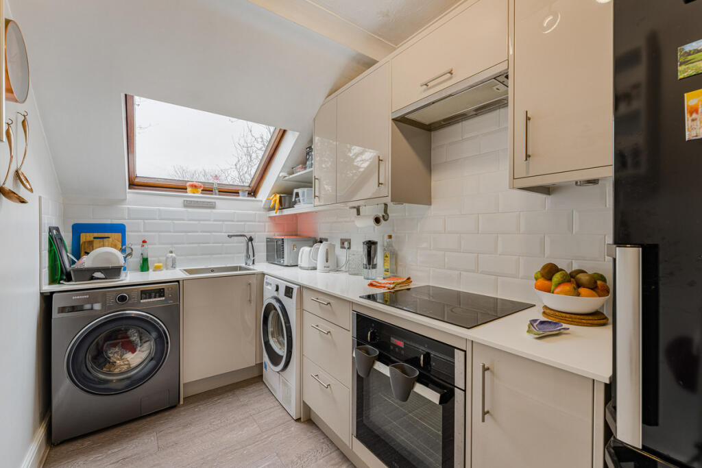 Apartment in London - View 3