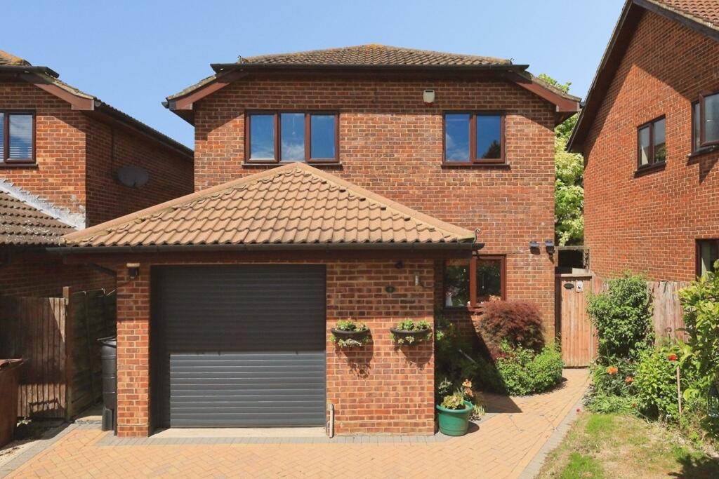 Main image of property: Knights Garden, Hailsham