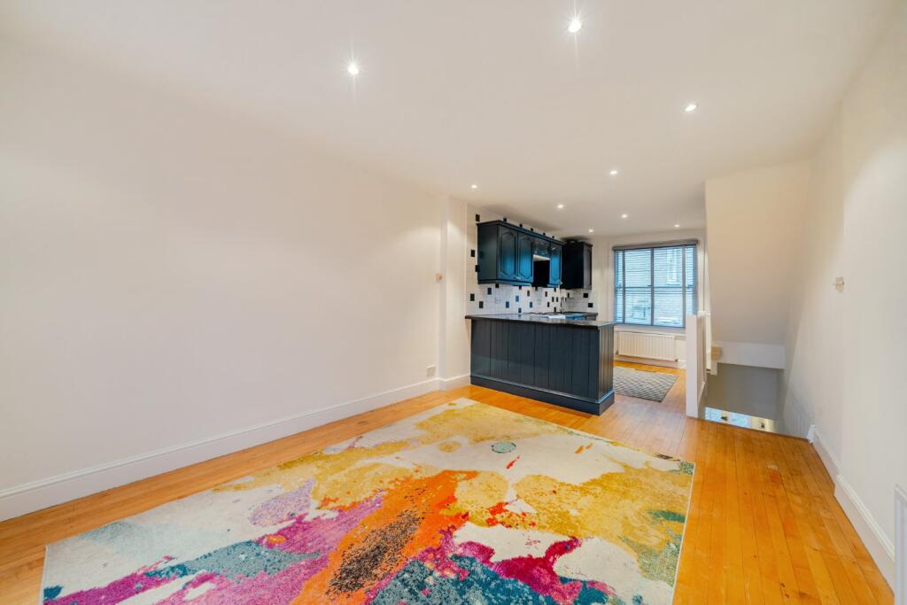 Main image of property: Tranquil Vale, London, London, SE3