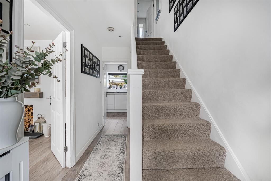 House in Hertford, Sele Farm - More