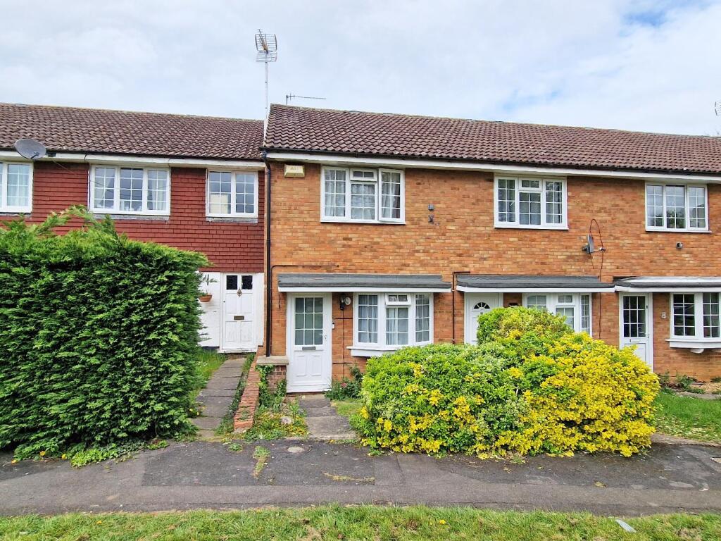 Main image of property: Burleigh Piece, Buckingham