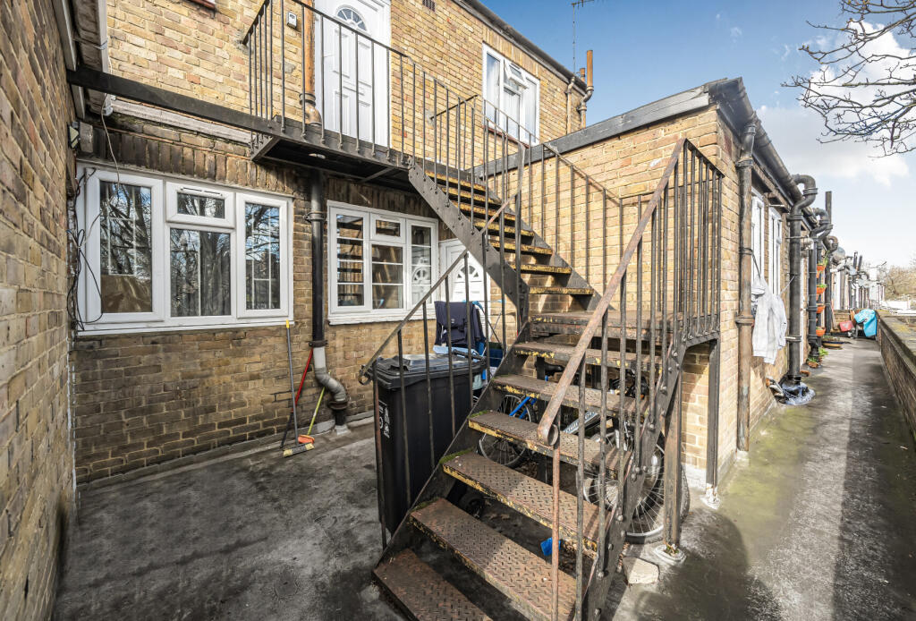 Main image of property: London Road, Morden, SM4