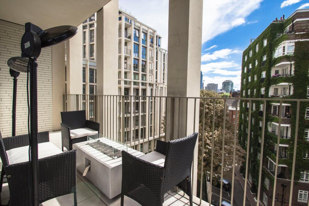 Apartment in London - View 5