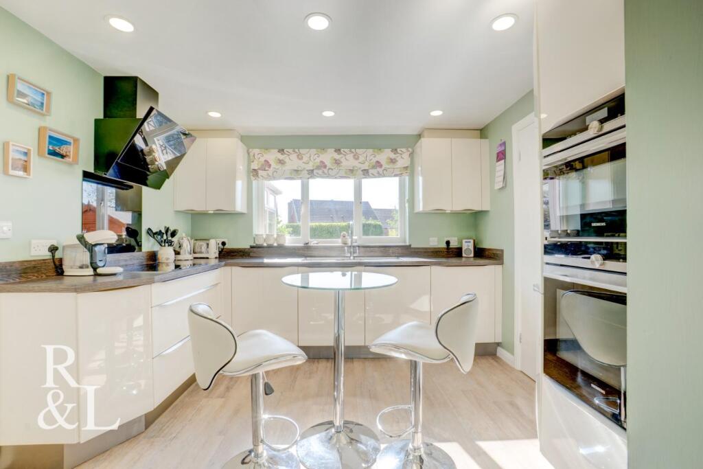 House in North West Leicestershire, Measham - More