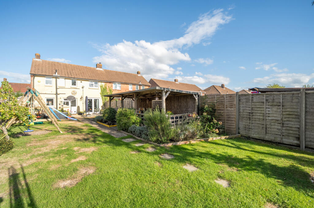 House in Portsmouth - View 4