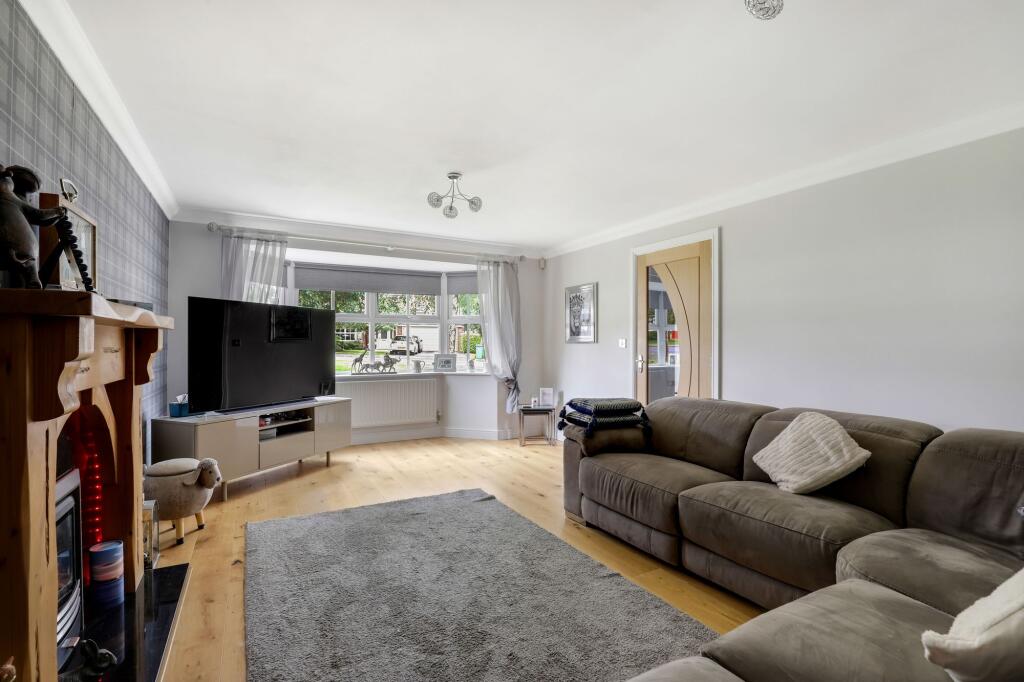 Paddock Close, Mansfield, NG18 - View 2