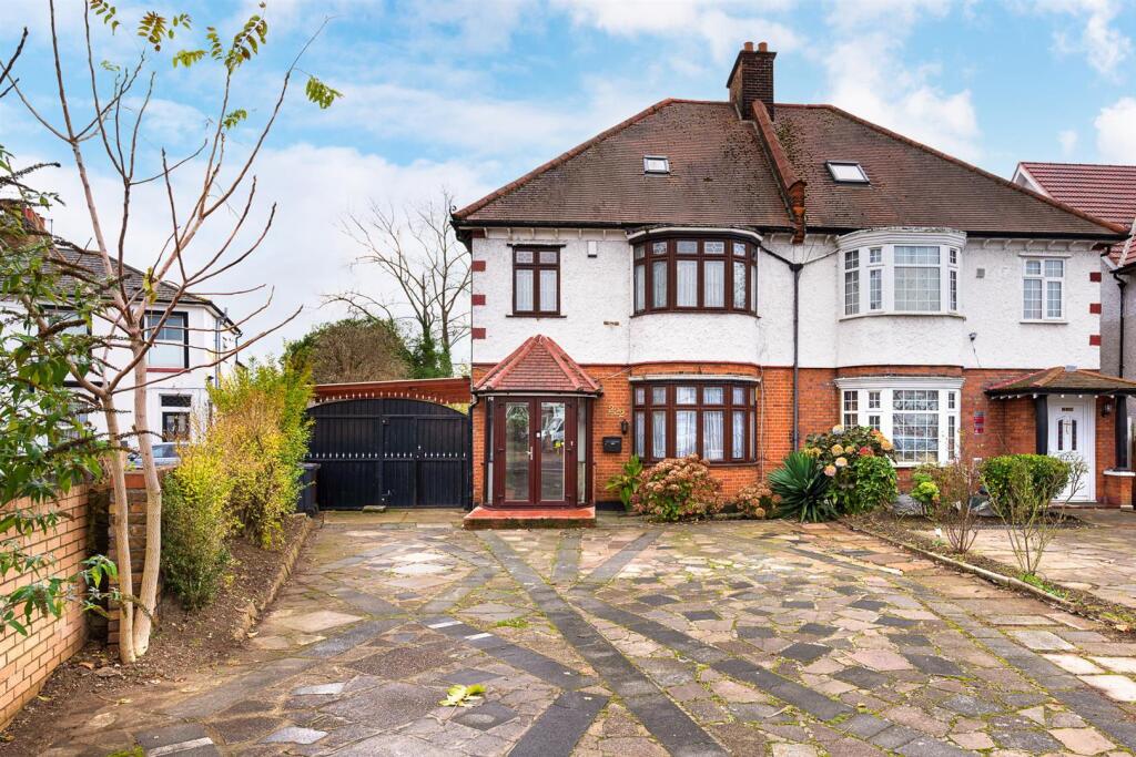 Main image of property: Bath Road, Hounslow