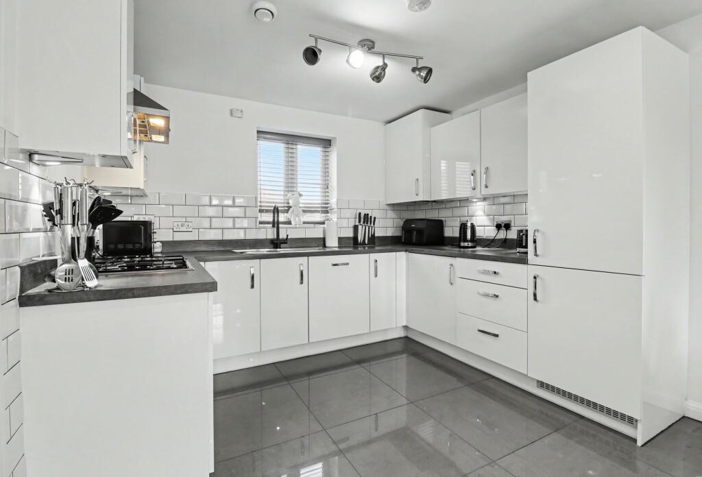 Apartment in Southampton - View 4